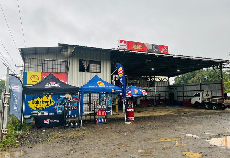 Fachada del Lubricentro La Pista