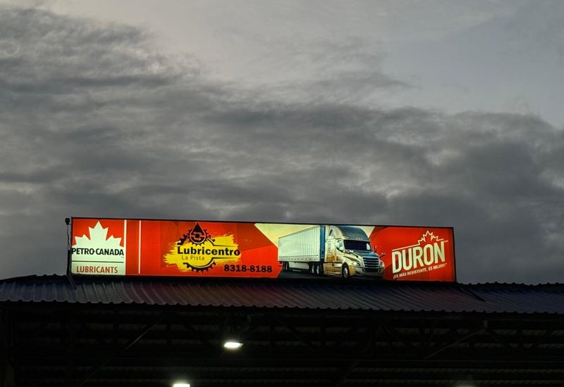 Rótulo del techo de tarde